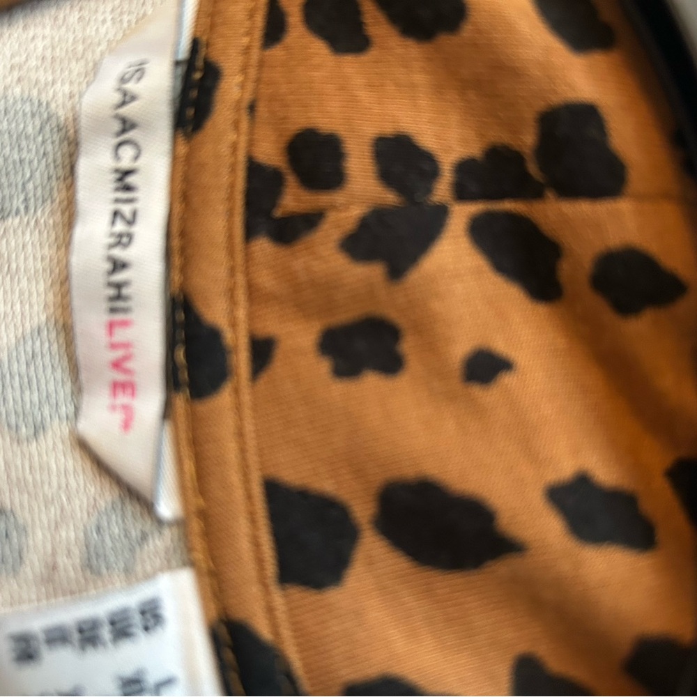Isaac Mizrahi top in leopard Large - Picture 3 of 3